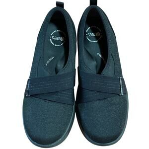 Bzees Niche III Slip On Stretch Fit Walking Shoes Black Washable Women’s 8.5M